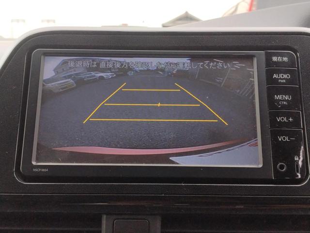 シエンタ ハイブリッドＸ　１２ヵ月走行無制限保証　ドライブレコーダー　リアカメラ　ナビ　ＴＶ　両側スライド・片側電動　オートライト　スマートキー　３列シート　ウォークスルー　ＣＶＴ　アルミホイール　ミュージックプレイヤー接続可（8枚目）