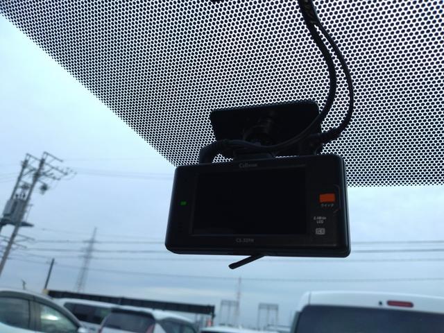 シエンタ ハイブリッドＸ　１２ヵ月走行無制限保証　ドライブレコーダー　リアカメラ　ナビ　ＴＶ　両側スライド・片側電動　オートライト　スマートキー　３列シート　ウォークスルー　ＣＶＴ　アルミホイール　ミュージックプレイヤー接続可（9枚目）