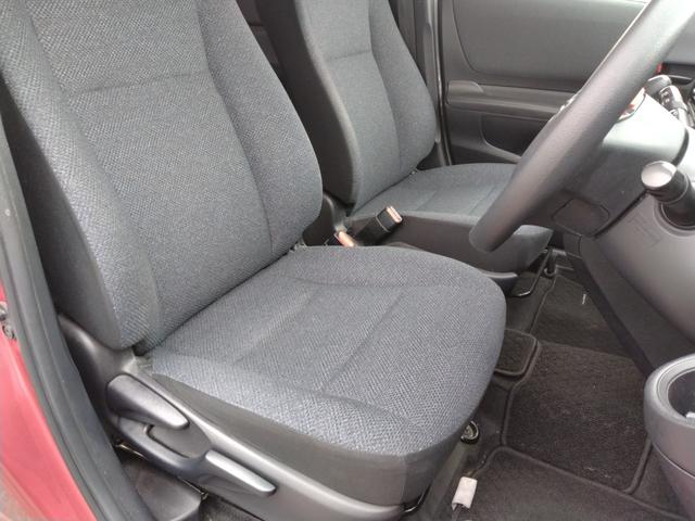 シエンタ ハイブリッドＸ　１２ヵ月走行無制限保証　ドライブレコーダー　リアカメラ　ナビ　ＴＶ　両側スライド・片側電動　オートライト　スマートキー　３列シート　ウォークスルー　ＣＶＴ　アルミホイール　ミュージックプレイヤー接続可（46枚目）