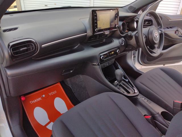 ヤリス Ｇ　１２ヵ月走行無制限保証　ＥＴＣ　バックカメラ　ナビ　レーンアシスト　衝突被害軽減システム　オートマチックハイビーム　オートライト　スマートキー　電動格納ミラー　ＣＶＴ　盗難防止システム　ＡＢＳ　ＵＳＢ（40枚目）