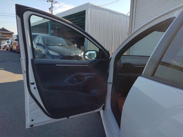 ヤリス Ｇ　１２ヵ月走行無制限保証　ＥＴＣ　バックカメラ　ナビ　レーンアシスト　衝突被害軽減システム　オートマチックハイビーム　オートライト　スマートキー　電動格納ミラー　ＣＶＴ　盗難防止システム　ＡＢＳ　ＵＳＢ（45枚目）