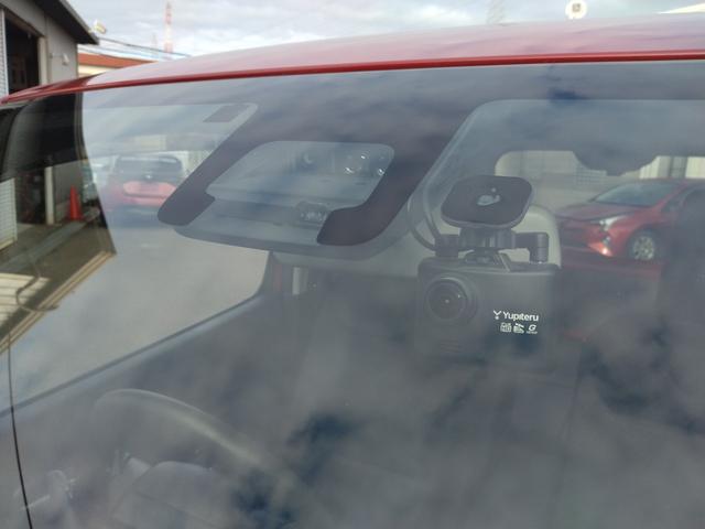 ワゴンＲ ハイブリッドＦＸ　リミテッド　１２ヵ月走行無制限保証　ドライブレコーダー　ナビ　ＴＶ　レーンアシスト　衝突被害軽減システム　オートライト　スマートキー　アイドリングストップ　電動格納ミラー　ベンチシート　ＣＶＴ　ＡＢＳ　ＥＳＣ（9枚目）