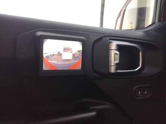 ジープ・ラングラーアンリミテッド スポーツ　４ＷＤ　クリアランスソナー　オートクルーズコントロール　衝突被害軽減システム　オートライト　スマートキー　アイドリングストップ　ＡＴ　盗難防止システム　ＵＳＢ　ミュージックプレイヤー接続可　ＡＢＳ（37枚目）