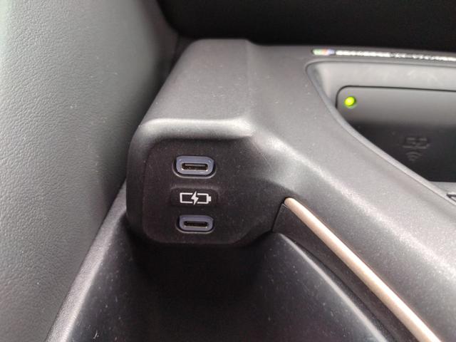 クラウンクロスオーバー Ｇアドバンスド・レザーパッケージ　１２ヶ月走行無制限保証　全周囲カメラ　クリアランスソナー　アダプティブクルーズコントロール　レーンアシスト　パワーシート　ナビ　フルセグＴＶ　オートマチックハイビーム　オートライト　ＬＥＤヘッドランプ（40枚目）