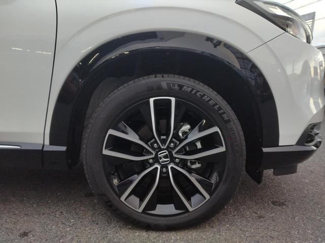 ヴェゼル ｅ：ＨＥＶ　Ｚ　１２ヶ月走行無制限保証　４ＷＤ　ホンダコネクトディスプレイ　Ｂｌｕｅｔｏｏｔｈ　マルチビューカメラ　ＥＴＣ２．０　ワイヤレス充電器　クリアランスソナー　アダクティブクルーズコントロール　ＬＥＤヘッド（33枚目）