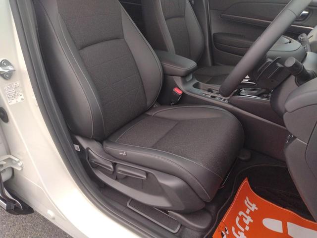 ヴェゼル ｅ：ＨＥＶ　Ｚ　１２ヶ月走行無制限保証　４ＷＤ　ホンダコネクトディスプレイ　Ｂｌｕｅｔｏｏｔｈ　マルチビューカメラ　ＥＴＣ２．０　ワイヤレス充電器　クリアランスソナー　アダクティブクルーズコントロール　ＬＥＤヘッド（45枚目）