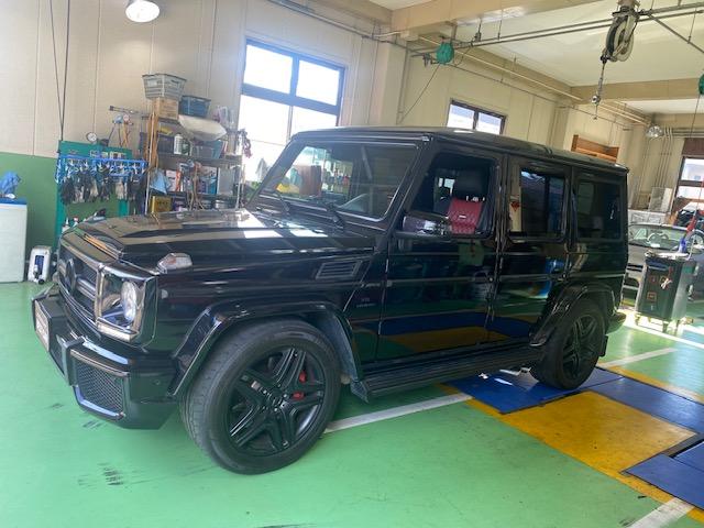 Ｇ６３　ＡＭＧ　デジーノエクスクルーシブインテリアＰＫＧ　サンルーフ　ＨＩＤライト　赤黒レザーシート　純正ナビ　ＴＶ　クルーズコントロール　ハーマンカードン　純正アルミ　ＥＴＣ　キーレス　整備保証付(7枚目)