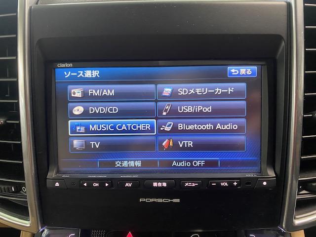 カイエン ベースグレード　ティプトロニックＳ　スポーツクロノパッケージ　４ＷＤ　ナビゲーション＆ＴＶ　ベージュレザー電動シート　ＥＴＣ　ドライブレコーダー　ＨＩＤヘッドライト　純正１８インチアルミ　電動リヤゲート　整備保証付（33枚目）