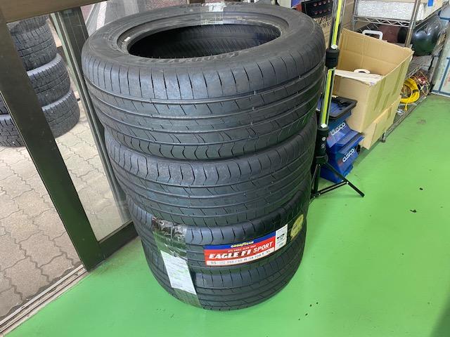 カイエン ベースグレード　ティプトロニックＳ　スポーツクロノパッケージ　４ＷＤ　ナビゲーション＆ＴＶ　ベージュレザー電動シート　ＥＴＣ　ドライブレコーダー　ＨＩＤヘッドライト　純正１８インチアルミ　電動リヤゲート　整備保証付（56枚目）