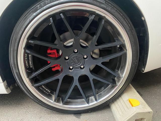 ダッジ・チャージャー ベースグレード　ＳＲＴ仕様　社外２２インチアルミホイール　ローダウン　カスタムレザー電動シート　ＬＥＤヘッドライト　ＰＵＳＨスタート　バックカメラ　クルーズコントロール　スマートキー　ＡＢＳ　エアバック　整備保証付（44枚目）