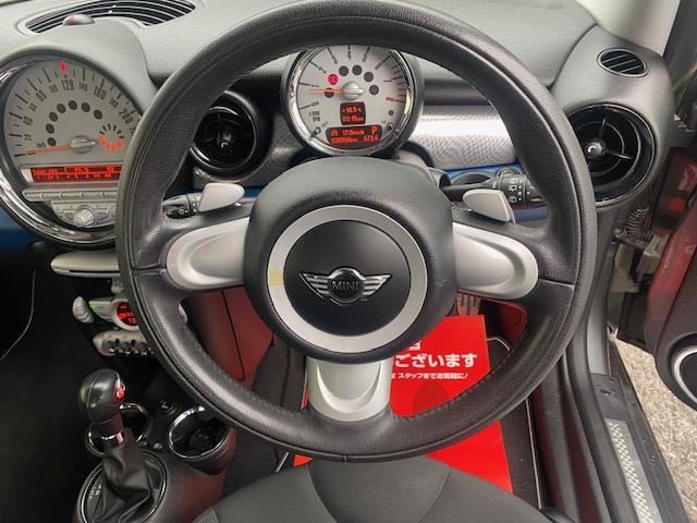 ＭＩＮＩ クーパーＳ　ターボ　ＯＺレーシング１７インチアルミホイール　ＨＩＤヘッドライト　キーレスエントリー　ＰＵＳＨスタート　パドルシフト　ＡＢＳ　エアバック　走行２万ｋｍ台　整備保証付（20枚目）