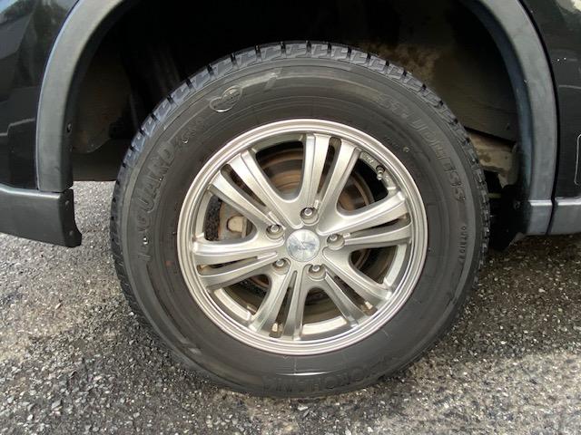 エクストレイル ２０Ｘ　４ＷＤ　純正ナビゲーション　バックカメラ　ＣＤ　キーレスエントリー　ＨＩＤヘッドライト　社外アルミホイール　ＡＢＳ　エアバック　整備保証付（40枚目）