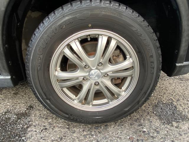 エクストレイル ２０Ｘ　４ＷＤ　純正ナビゲーション　バックカメラ　ＣＤ　キーレスエントリー　ＨＩＤヘッドライト　社外アルミホイール　ＡＢＳ　エアバック　整備保証付（41枚目）