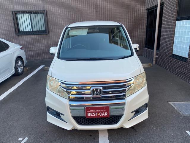 ステップワゴンスパーダ Ｓ　純正ナビゲーション　地デジテレビ　ＥＴＣ　バックカメラ　前後ドライブレコーダー　ＨＩＤヘッドライト　電動スライドドア　純正アルミホイール　純正エアロ　ＡＢＳ　エアバック　キーレスエントリー　整備保証付（4枚目）