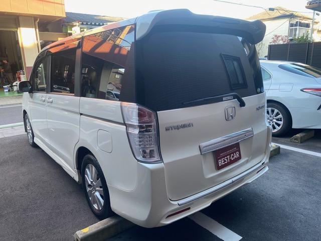 ステップワゴンスパーダ Ｓ　純正ナビゲーション　地デジテレビ　ＥＴＣ　バックカメラ　前後ドライブレコーダー　ＨＩＤヘッドライト　電動スライドドア　純正アルミホイール　純正エアロ　ＡＢＳ　エアバック　キーレスエントリー　整備保証付（10枚目）