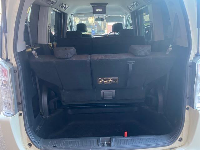 ステップワゴンスパーダ Ｓ　純正ナビゲーション　地デジテレビ　ＥＴＣ　バックカメラ　前後ドライブレコーダー　ＨＩＤヘッドライト　電動スライドドア　純正アルミホイール　純正エアロ　ＡＢＳ　エアバック　キーレスエントリー　整備保証付（29枚目）