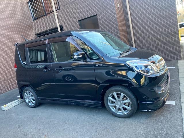 ソリオ ブラック＆ホワイト　社外ナビゲーション　地デジＴＶ　両側電動スライドドア　ＥＴＣ　ＨＩＤヘッドライト　スマートキー　シートヒーター　純正アルミホイール　純正エアロ　専用シート　ＡＢＳ　エアバック　整備保証付（8枚目）