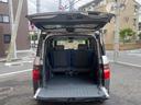 ベースグレード　４ＷＤ　社外ナビゲーション　ＥＴＣ　ＨＩＤヘッドライト　純正アルミホイール　キーレスエントリー　サイドステップ　ＡＢＳ　エアバック　整備保証付（19枚目）