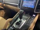 ベースグレード　ティプトロニックＳ　スポーツクロノパッケージ　４ＷＤ　ナビゲーション＆ＴＶ　ベージュレザー電動シート　ＥＴＣ　ドライブレコーダー　ＨＩＤヘッドライト　純正１８インチアルミ　電動リヤゲート　整備保証付（36枚目）