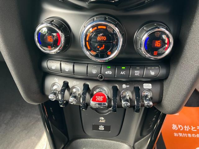 ＭＩＮＩ クーパーＳ　コンバーチブル　ミニ・ユアーズ・トリム　ユアーズ・ソフトトップ　黒革シート　バックモニター　ＡｐｐｌｅＣａｒｐｌａｙ　Ｂｌｕｅｔｏｏｔｈ　ＵＳＢ　ワイヤレス充電　シートヒーター　ドラレコ　ＥＴＣ　スマートキー（26枚目）