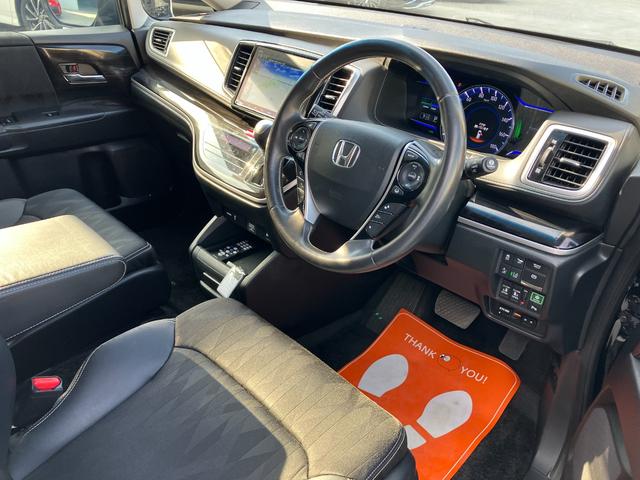 オデッセイハイブリッド ハイブリッドアブソルート・ＥＸホンダセンシング　純正ナビ　フルセグＴＶ　バックモニター　全周囲カメラ　後席フリップダウンモニター　両側パワースライド　ホンダセンシング　パワーシート　シートヒーター　Ｂｌｕｅｔｏｏｔｈ　ＵＳＢ　ＨＤＭＩ　ドラレコ（3枚目）