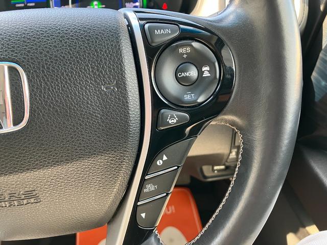 オデッセイハイブリッド ハイブリッドアブソルート・ＥＸホンダセンシング　純正ナビ　フルセグＴＶ　バックモニター　全周囲カメラ　後席フリップダウンモニター　両側パワースライド　ホンダセンシング　パワーシート　シートヒーター　Ｂｌｕｅｔｏｏｔｈ　ＵＳＢ　ＨＤＭＩ　ドラレコ（25枚目）