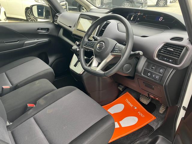 セレナ ＸＶ　エクリプスナビ　フルセグＴＶ　バックモニター　両側パワースライド　Ｂｌｕｅｔｏｏｔｈ　ＵＳＢ　ＣＤ　ＤＶＤ再生　ＥＴＣ　ウィンカーミラー　スマートキー（3枚目）