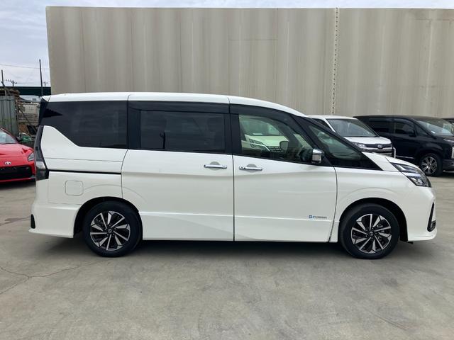 セレナ e-パワー ハイウェイスターV 純正ナビ フルセグTV バックモニター 全周囲カメラ アルパイン後席フリップダウンモニター デジタルインナーミラー 両側パワースライド プロパイロット シートヒーター Bluetooth USB(11枚目)