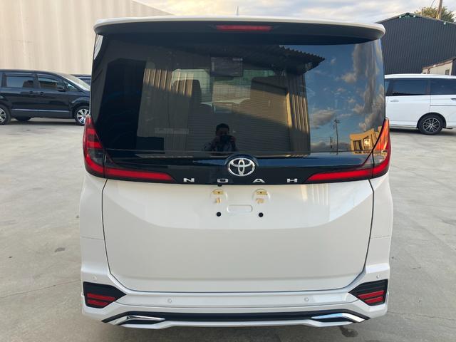 ノア Ｓ－Ｚ　純正ナビ　フルセグＴＶ　バックモニター　後席フリップダウンモニター　両側パワースライド　リアパワーゲート　シートヒーター　Ｂｌｕｅｔｏｏｔｈ　ＵＳＢ　ＨＤＭＩ　ＥＴＣ　ＣＤ　ＤＶＤ再生　フォグ（8枚目）