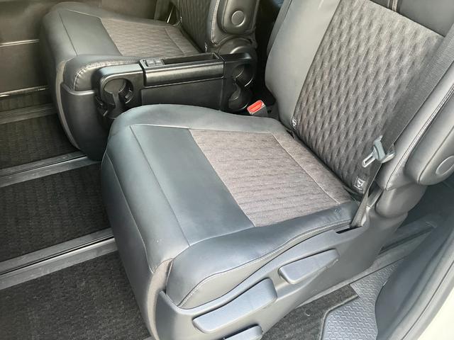 ノア Ｓ－Ｚ　純正ナビ　フルセグＴＶ　バックモニター　後席フリップダウンモニター　両側パワースライド　リアパワーゲート　シートヒーター　Ｂｌｕｅｔｏｏｔｈ　ＵＳＢ　ＨＤＭＩ　ＥＴＣ　ＣＤ　ＤＶＤ再生　フォグ（15枚目）