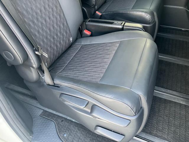 ノア Ｓ－Ｚ　純正ナビ　フルセグＴＶ　バックモニター　後席フリップダウンモニター　両側パワースライド　リアパワーゲート　シートヒーター　Ｂｌｕｅｔｏｏｔｈ　ＵＳＢ　ＨＤＭＩ　ＥＴＣ　ＣＤ　ＤＶＤ再生　フォグ（16枚目）