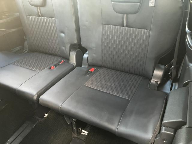 ノア Ｓ－Ｚ　純正ナビ　フルセグＴＶ　バックモニター　後席フリップダウンモニター　両側パワースライド　リアパワーゲート　シートヒーター　Ｂｌｕｅｔｏｏｔｈ　ＵＳＢ　ＨＤＭＩ　ＥＴＣ　ＣＤ　ＤＶＤ再生　フォグ（17枚目）