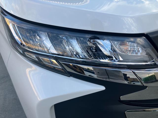 ノア Ｓ－Ｚ　純正ナビ　フルセグＴＶ　バックモニター　後席フリップダウンモニター　両側パワースライド　リアパワーゲート　シートヒーター　Ｂｌｕｅｔｏｏｔｈ　ＵＳＢ　ＨＤＭＩ　ＥＴＣ　ＣＤ　ＤＶＤ再生　フォグ（30枚目）