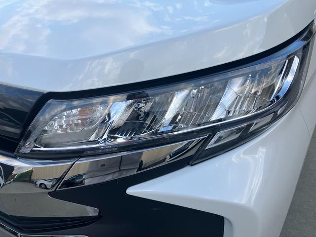 ノア Ｓ－Ｚ　純正ナビ　フルセグＴＶ　バックモニター　後席フリップダウンモニター　両側パワースライド　リアパワーゲート　シートヒーター　Ｂｌｕｅｔｏｏｔｈ　ＵＳＢ　ＨＤＭＩ　ＥＴＣ　ＣＤ　ＤＶＤ再生　フォグ（31枚目）