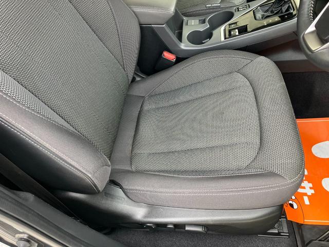 クロストレック リミテッド　純正ナビ　フルセグＴＶ　バックモニター　全周囲カメラ　ＳＴＩマフラー　アイサイト　ｅ－ＢＯＸＥＲ　パワーシート　シートヒーター　Ｂｌｕｅｔｏｏｔｈ　ＵＳＢ　ウィンカーミラー　フォグ　スマートキー（13枚目）