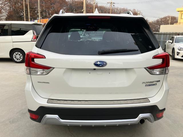 フォレスター アドバンス　パナソニックナビ　フルセグＴＶ　バックモニター　Ｆ・Ｓモニター　アルパイン後席フリップダウンモニター　デジタルインナーミラー　リアパワーハッチ　アイサイト　パワーシート　シートヒーター　ルーフレール（8枚目）