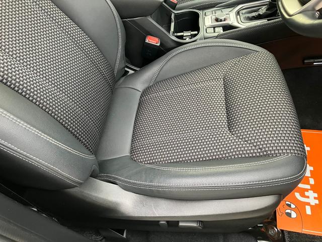 フォレスター アドバンス　パナソニックナビ　フルセグＴＶ　バックモニター　Ｆ・Ｓモニター　アルパイン後席フリップダウンモニター　デジタルインナーミラー　リアパワーハッチ　アイサイト　パワーシート　シートヒーター　ルーフレール（13枚目）