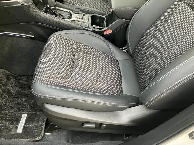 フォレスター アドバンス　パナソニックナビ　フルセグＴＶ　バックモニター　Ｆ・Ｓモニター　アルパイン後席フリップダウンモニター　デジタルインナーミラー　リアパワーハッチ　アイサイト　パワーシート　シートヒーター　ルーフレール（14枚目）