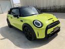 ＭＩＮＩ クーパーＳ　コンバーチブル　ミニ・ユアーズ・トリム　ユアーズ・ソフトトップ　黒革シート　バックモニター　ＡｐｐｌｅＣａｒｐｌａｙ　Ｂｌｕｅｔｏｏｔｈ　ＵＳＢ　ワイヤレス充電　シートヒーター　ドラレコ　ＥＴＣ　スマートキー（5枚目）
