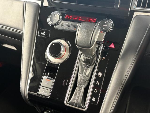 デリカD:5 P JAOS フロントグリル マッドフラップ GOQBUTO-RIII テクスチャブラック ブラックアウトガーニッシュ Weds MUD VANCE 16inch OPEN COUNTRY R/T(32枚目)