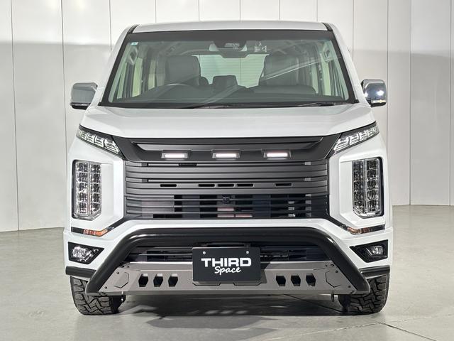 デリカD:5 P GOQBUTO-RIIIメタルグレー JAOS フロントグリル マッドフラップ エムクライム ノマド16inch ブラックアウトガーニッシュ OPEN COUNTRY R/T(2枚目)