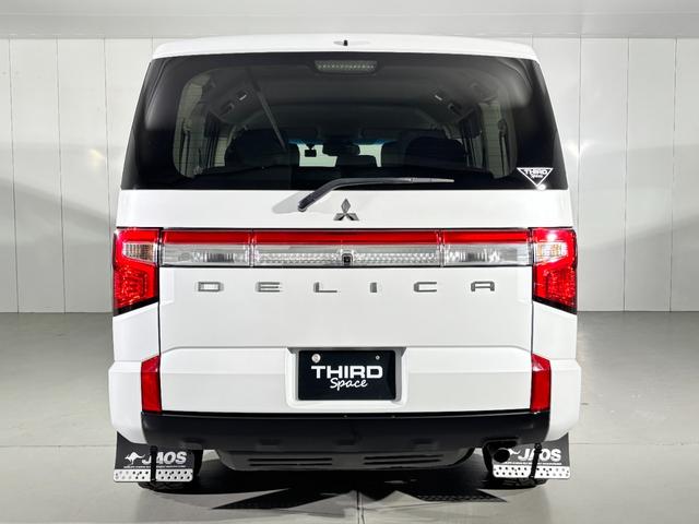 デリカD:5 P GOQBUTO-RIIIメタルグレー JAOS フロントグリル マッドフラップ エムクライム ノマド16inch ブラックアウトガーニッシュ OPEN COUNTRY R/T(7枚目)