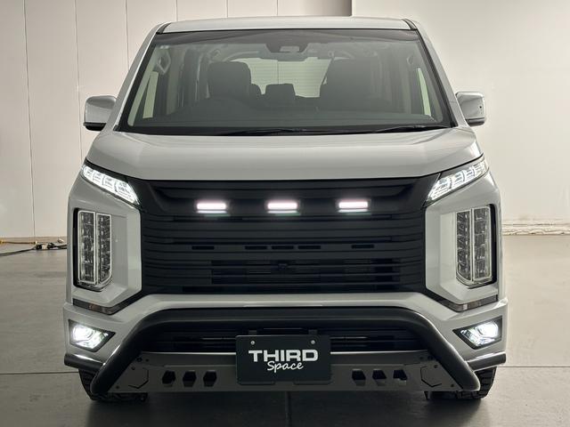 デリカD:5 P GOQBUTO-RIIIメタルグレー JAOS フロントグリル マッドフラップ エムクライム ノマド16inch ブラックアウトガーニッシュ OPEN COUNTRY R/T(16枚目)