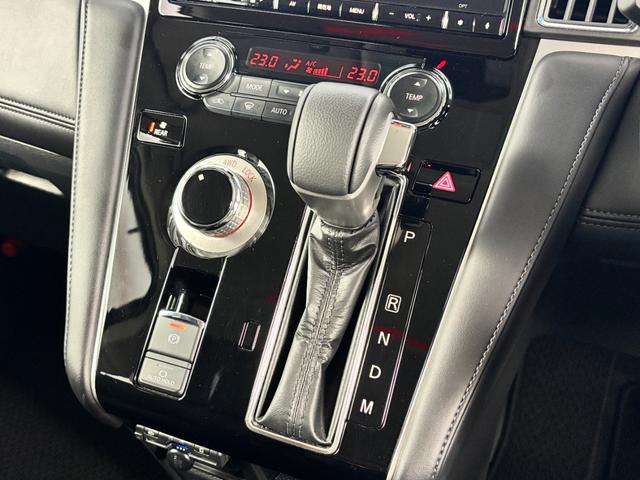 デリカD:5 P GOQBUTO-RIIIメタルグレー JAOS フロントグリル マッドフラップ エムクライム ノマド16inch ブラックアウトガーニッシュ OPEN COUNTRY R/T(32枚目)