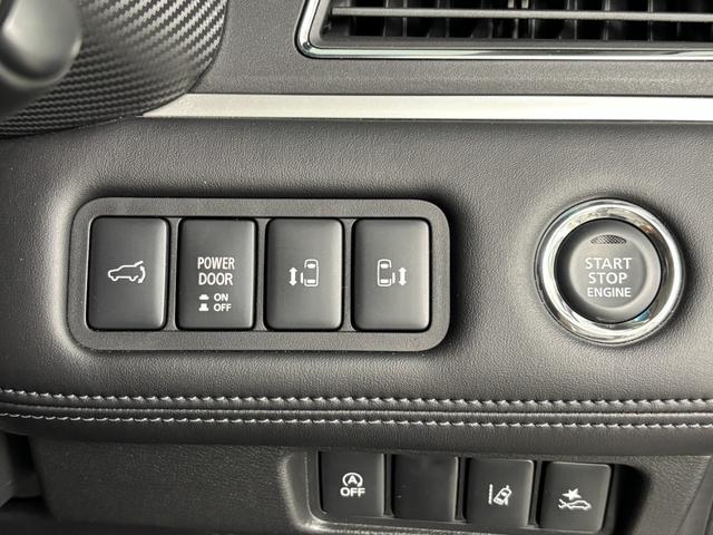 デリカD:5 P GOQBUTO-RIIIメタルグレー JAOS フロントグリル マッドフラップ エムクライム ノマド16inch ブラックアウトガーニッシュ OPEN COUNTRY R/T(33枚目)