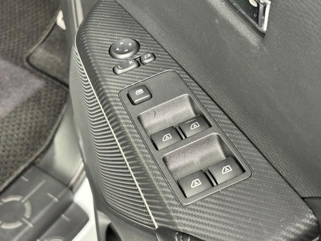 デリカD:5 P GOQBUTO-RIIIメタルグレー JAOS フロントグリル マッドフラップ エムクライム ノマド16inch ブラックアウトガーニッシュ OPEN COUNTRY R/T(35枚目)