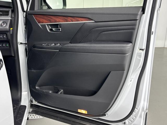 デリカD:5 P GOQBUTO-RIIIメタルグレー JAOS フロントグリル マッドフラップ エムクライム ノマド16inch ブラックアウトガーニッシュ OPEN COUNTRY R/T(39枚目)