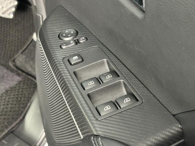 デリカＤ：５ Ｐ　サードスペースカスタム　ルーフラック　フロントバンパーガード　リアラダー　ショートマッドフラップ　ＪＡＯＳ　フロントグリル　フェンダーガーニッシュ　Ｔｙｐｅ－Ｘ　Ｗｅｄｓ　ＭＵＤＶＡＮＣＥ　１６インチ（40枚目）