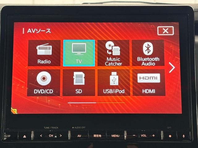 オプションとして１１インチナビも設定でき昨今の高級ミニバンとも引けを取らない◎