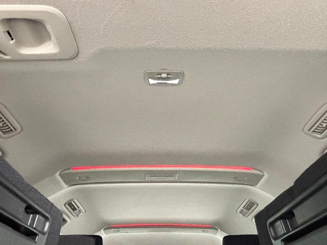 アダプティブクルーズコントロールをはじめとした先進安全装備パッケージｅ−Ａｓｓｉｓｔが全車に標準装備となった◎